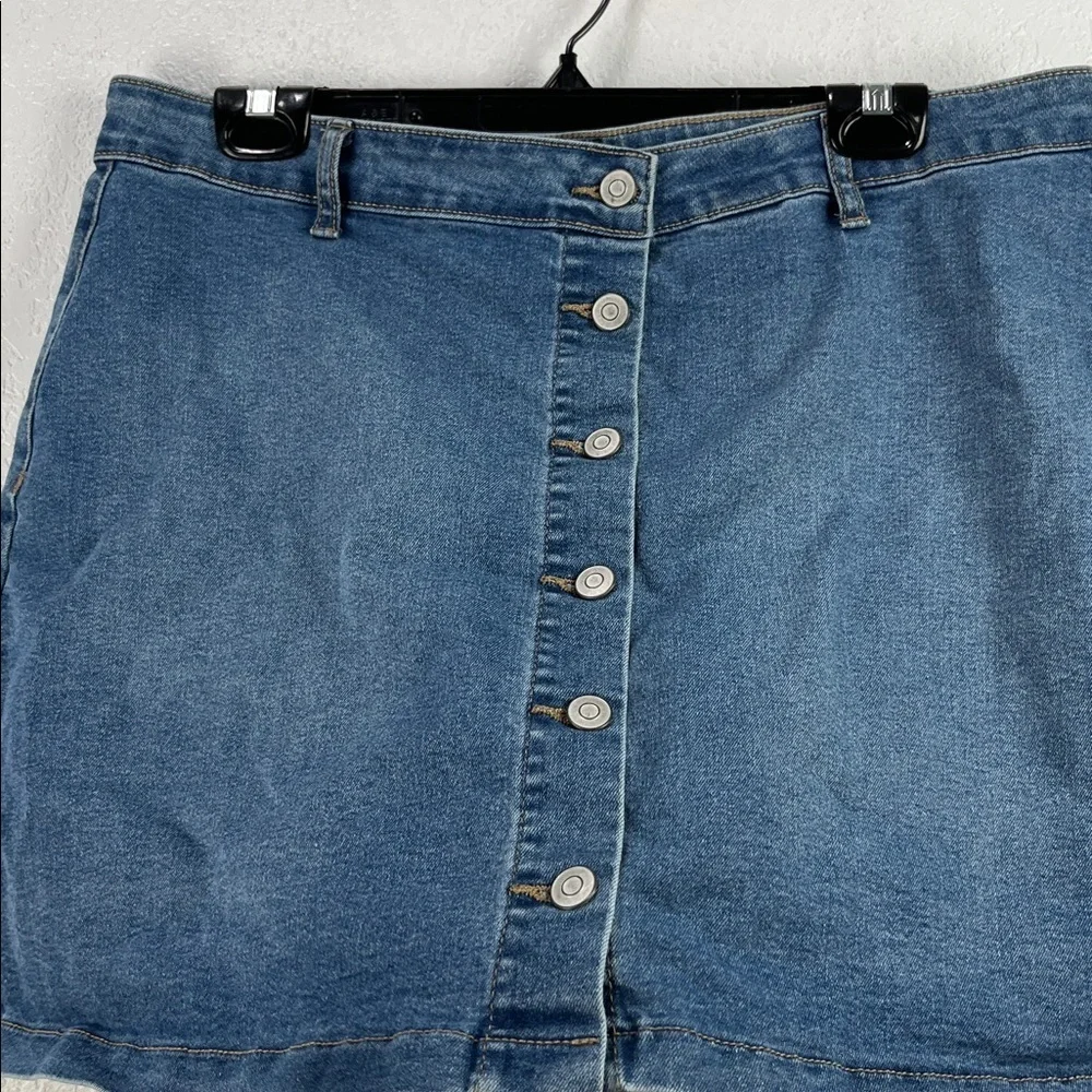 Celebrity Pink Skirt Women XL Blue Button Front A-Line Mini Stretch Denim TC0413